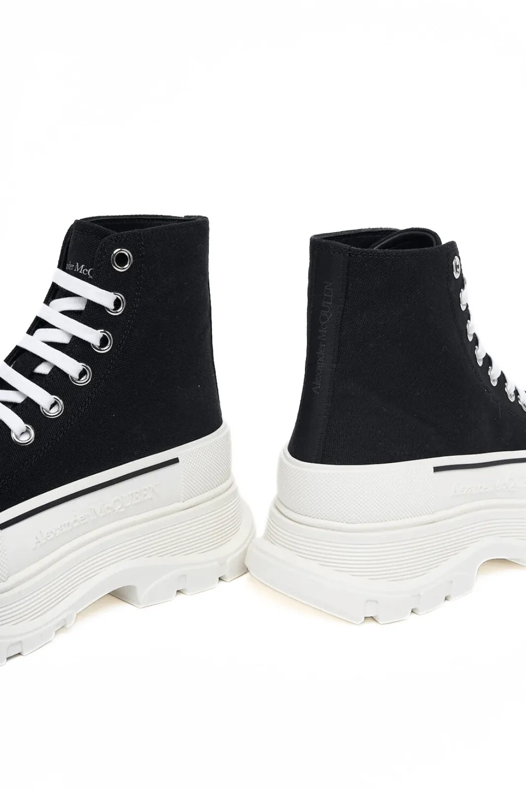 Alexander McQueen Tread Slick High-Top Man Sneakers Black White