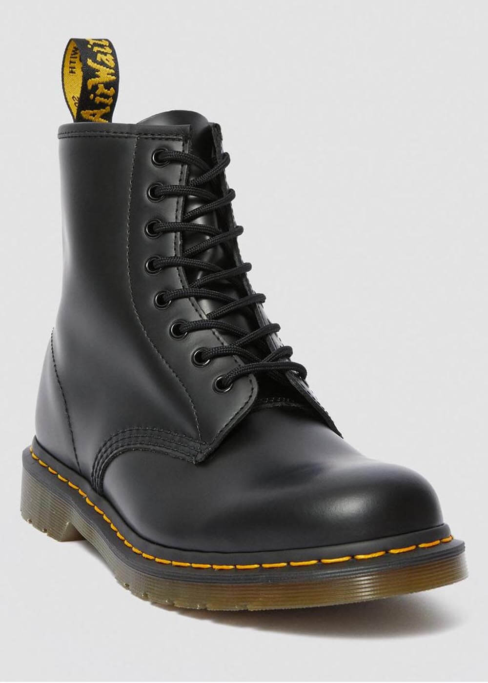 Dr. Martens Round Laces 8 Eyes Black