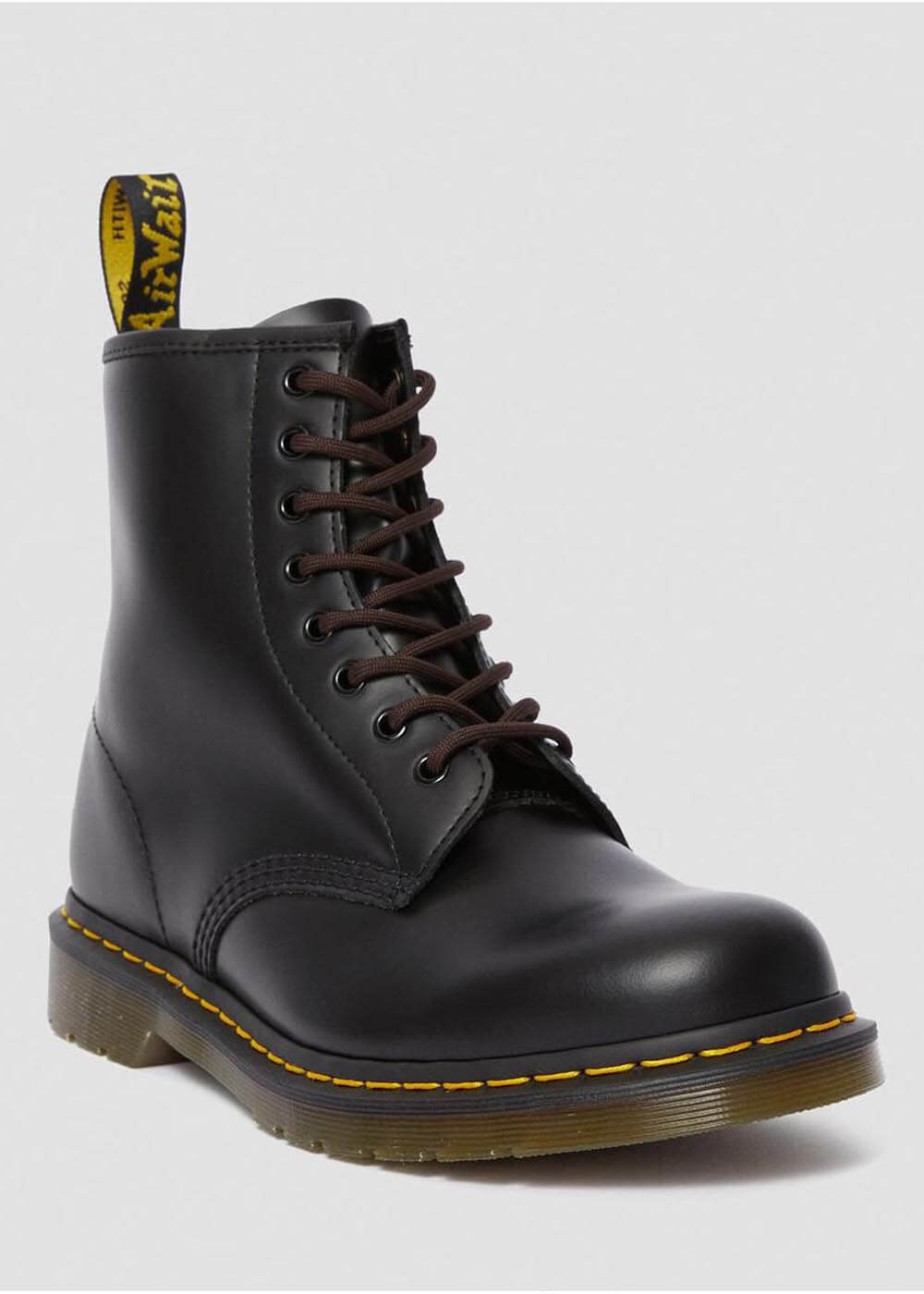 Dr. Martens Round Laces 8 Eyes Brown