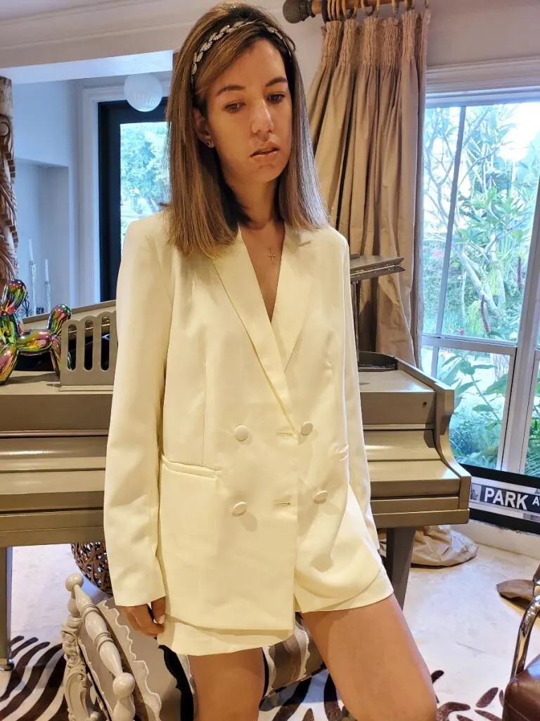 IVORY DOUBLE-BREASTED BLAZER