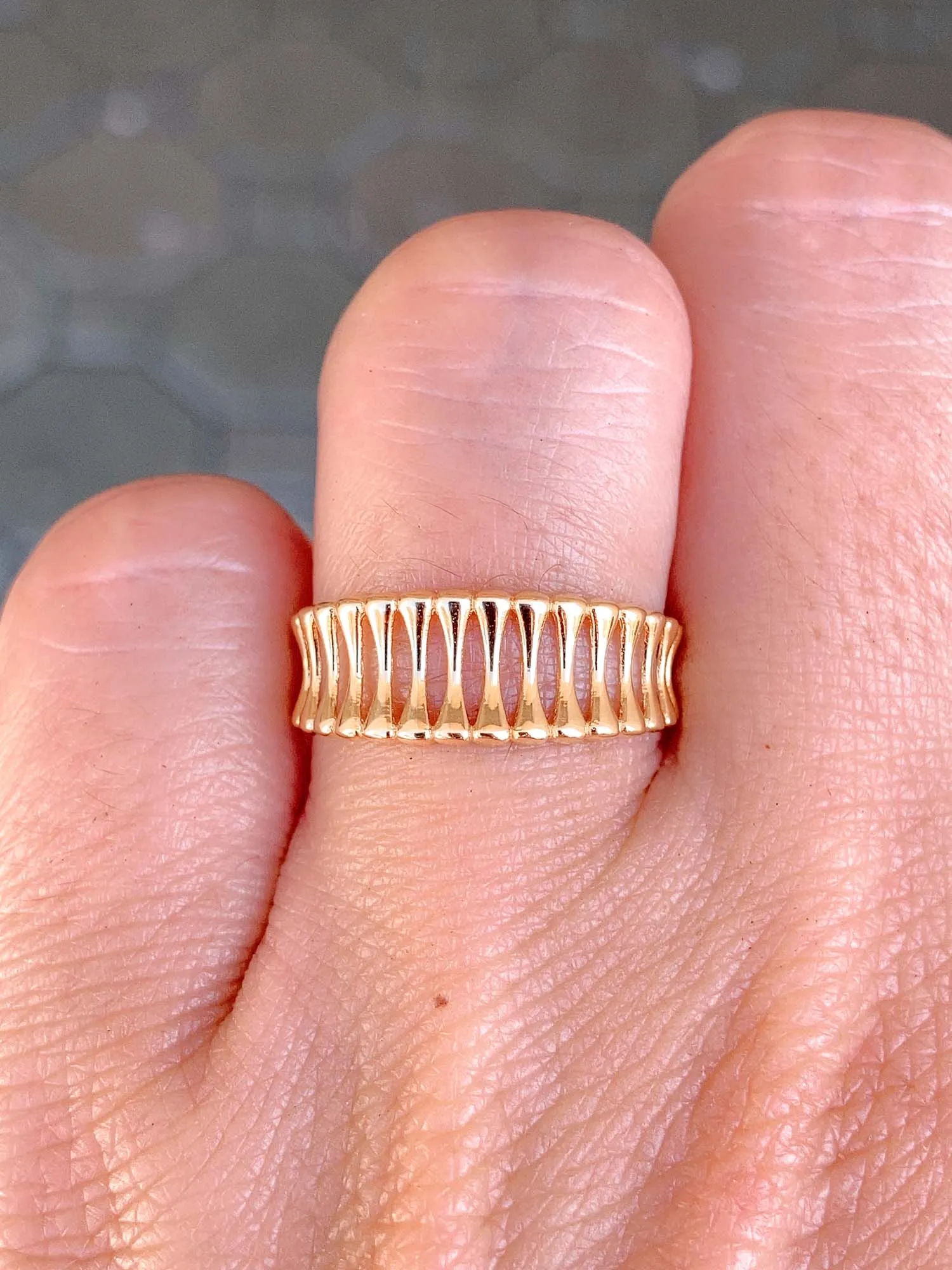 Light Weight 3-Dimensional Fence Band 18K Gold R5063