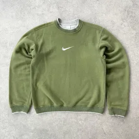 Nike RARE 2000s heavyweight embroidered sweatshirt (M)