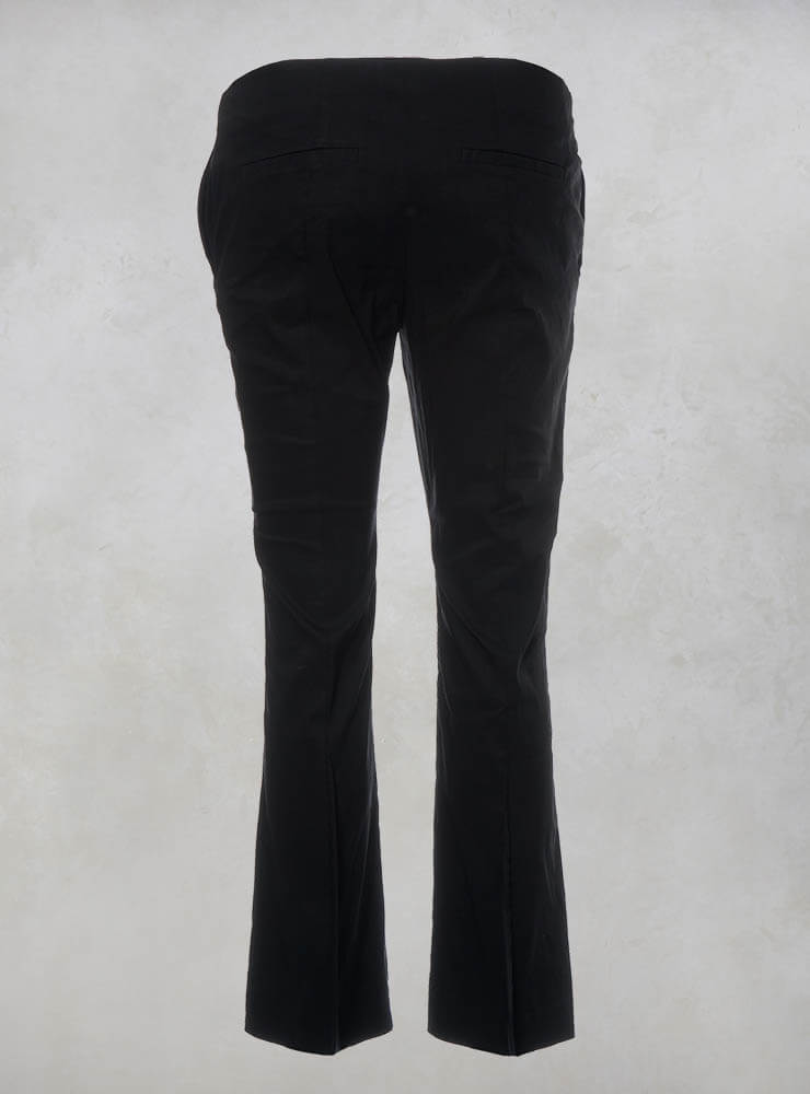 Stretch Straight Leg Trousers in Efesto Nero