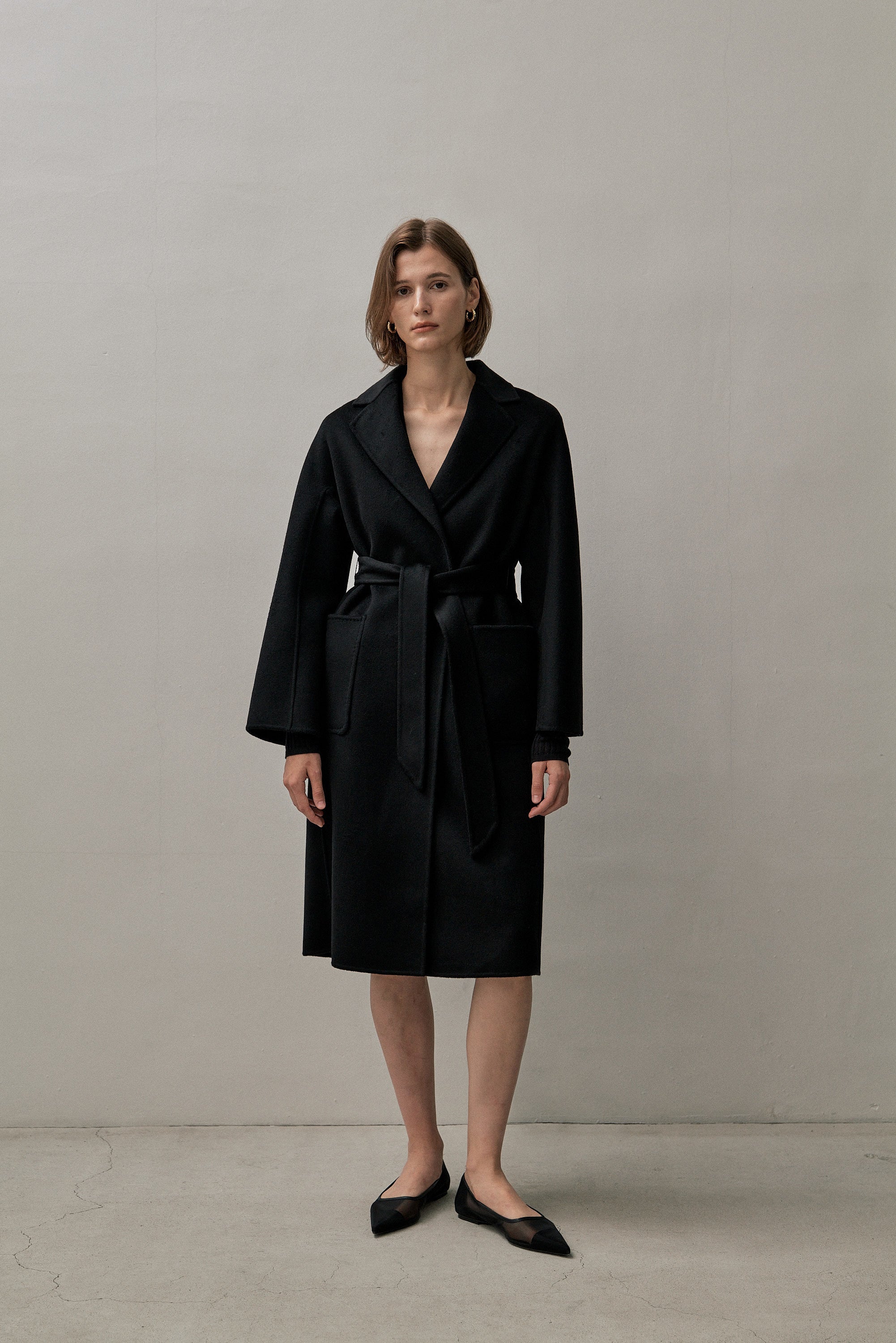 THE CLASSIC COAT - BLACK