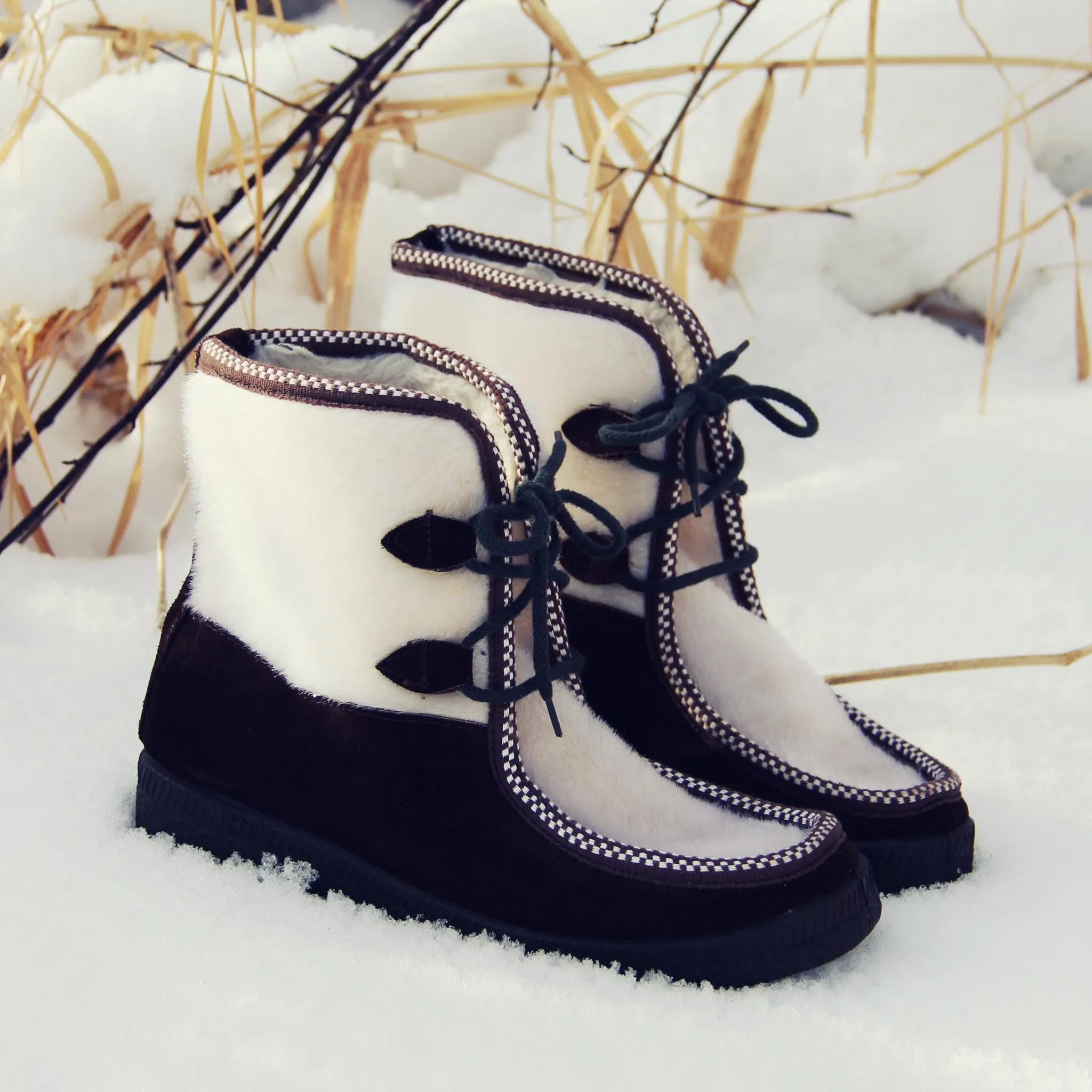 Vintage Ski Lounger Boots