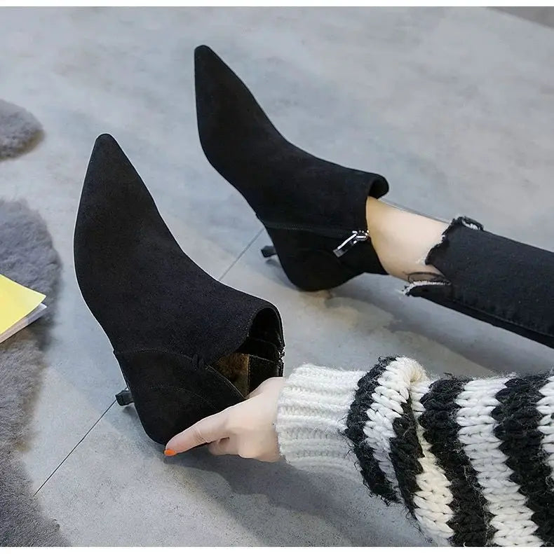 Zola Ankle Boots