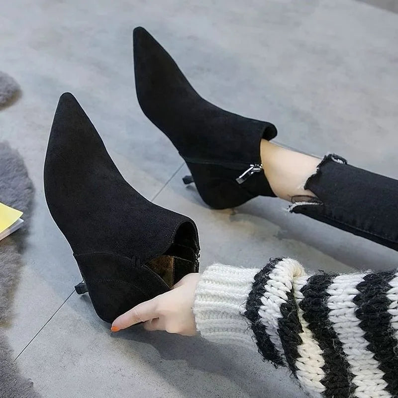 Zola Ankle Boots